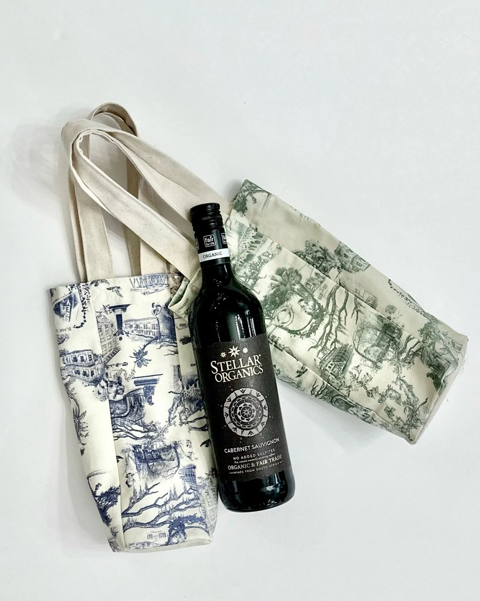 Savannah Toile Wine Carrying Tote